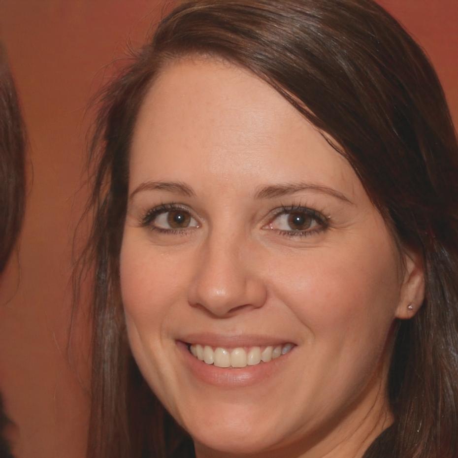 Portrait de Camille Rousseau, responsable expérience utilisateur